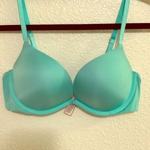 Victoria’s Secret Dream Angels padded Demi Push-Up